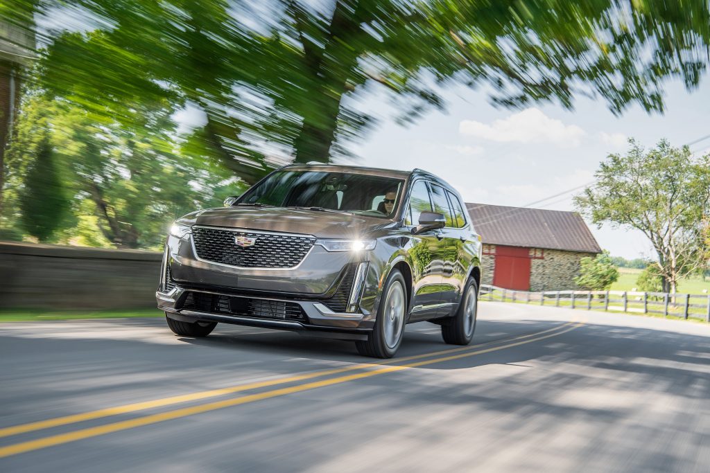 2020-cadillac-xt6-premium-luxury-2