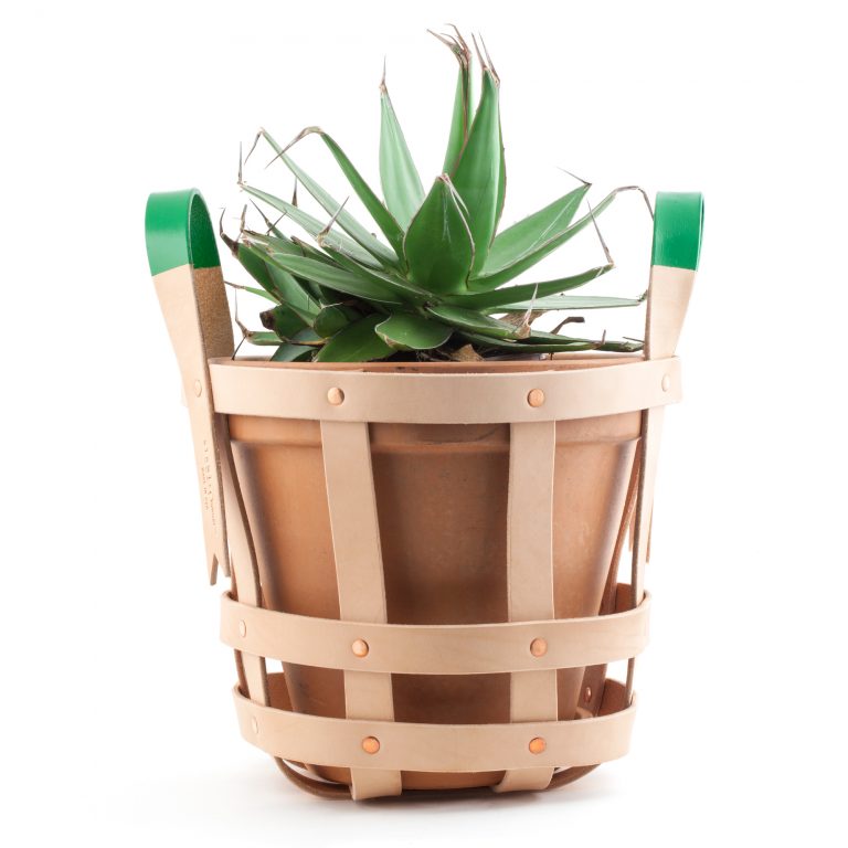 byamt-ch-leather-strap-planter-136531