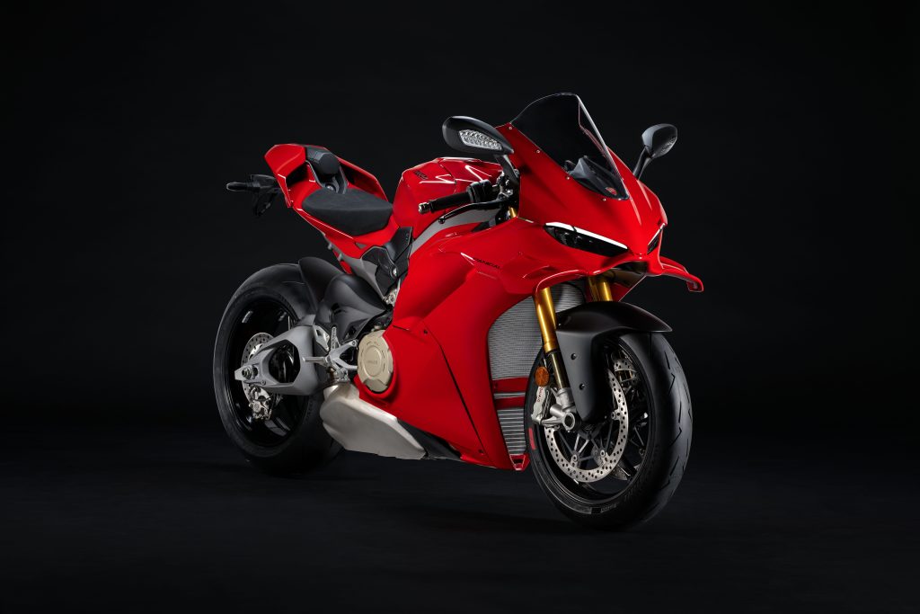 my25_panigale_v4s_statics-7